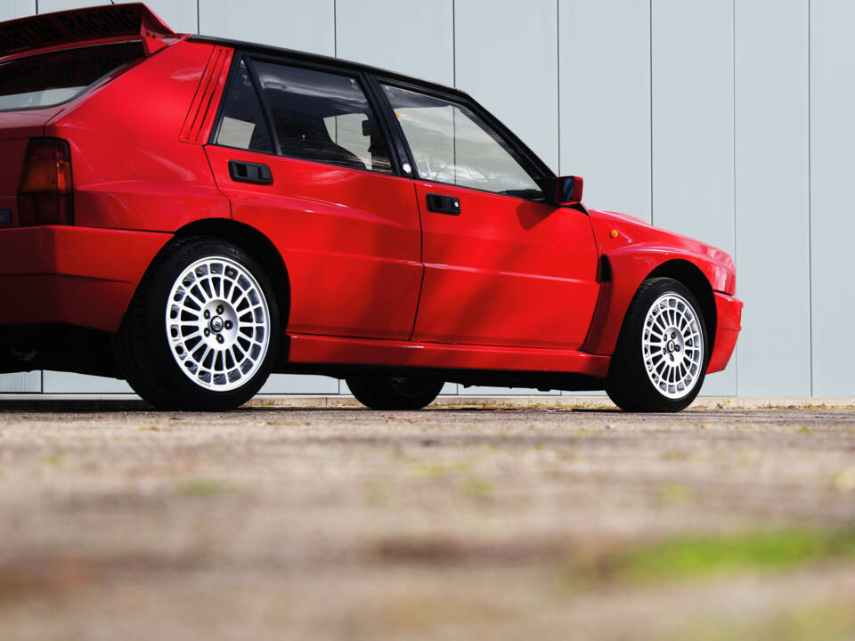 Afbeelding 10/58 van Lancia Delta HF Integrale Evoluzione I (1991)