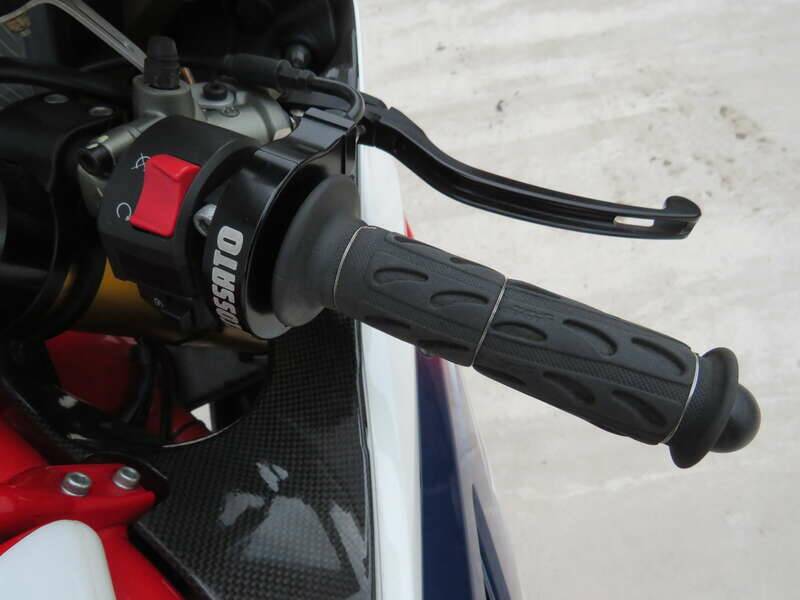 Bild 14/44 von Ducati DUMMY (2010)