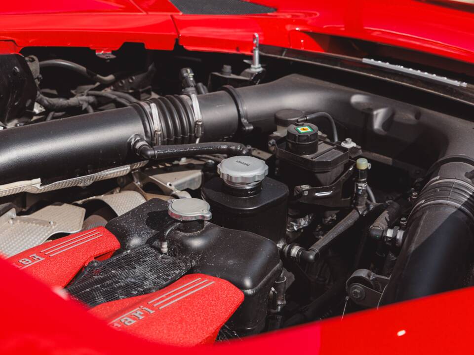 Bild 48/50 von Ferrari 488 Challenge (2017)