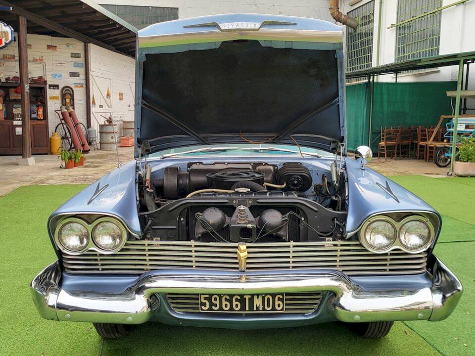 Bild 69/79 von Plymouth Sport Suburban (1958)