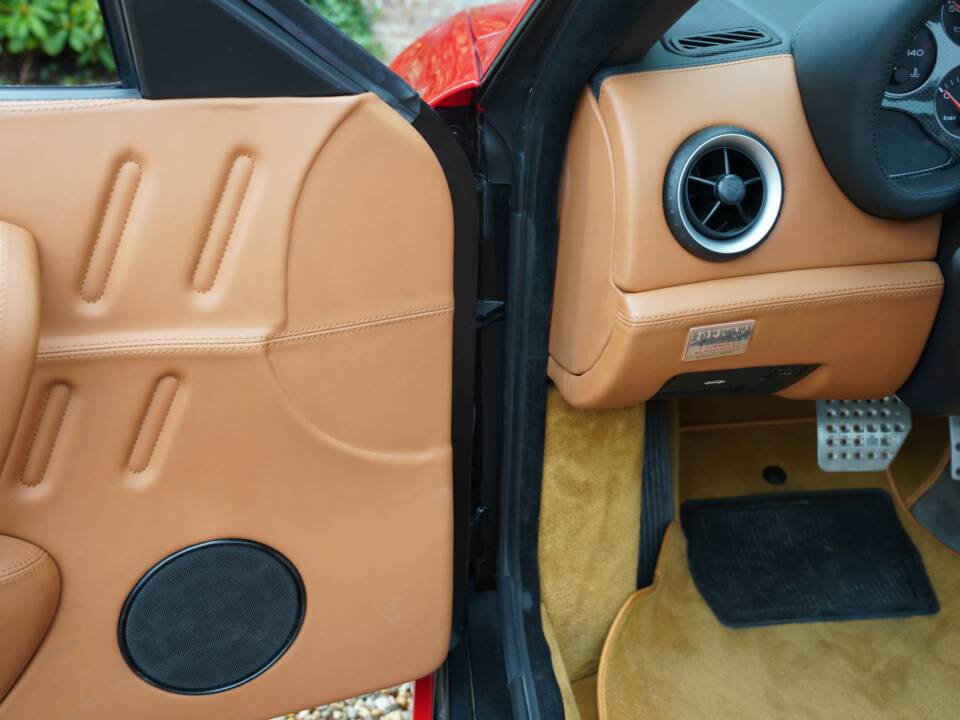 Image 21/50 of Ferrari 575 Superamerica F1 (2006)