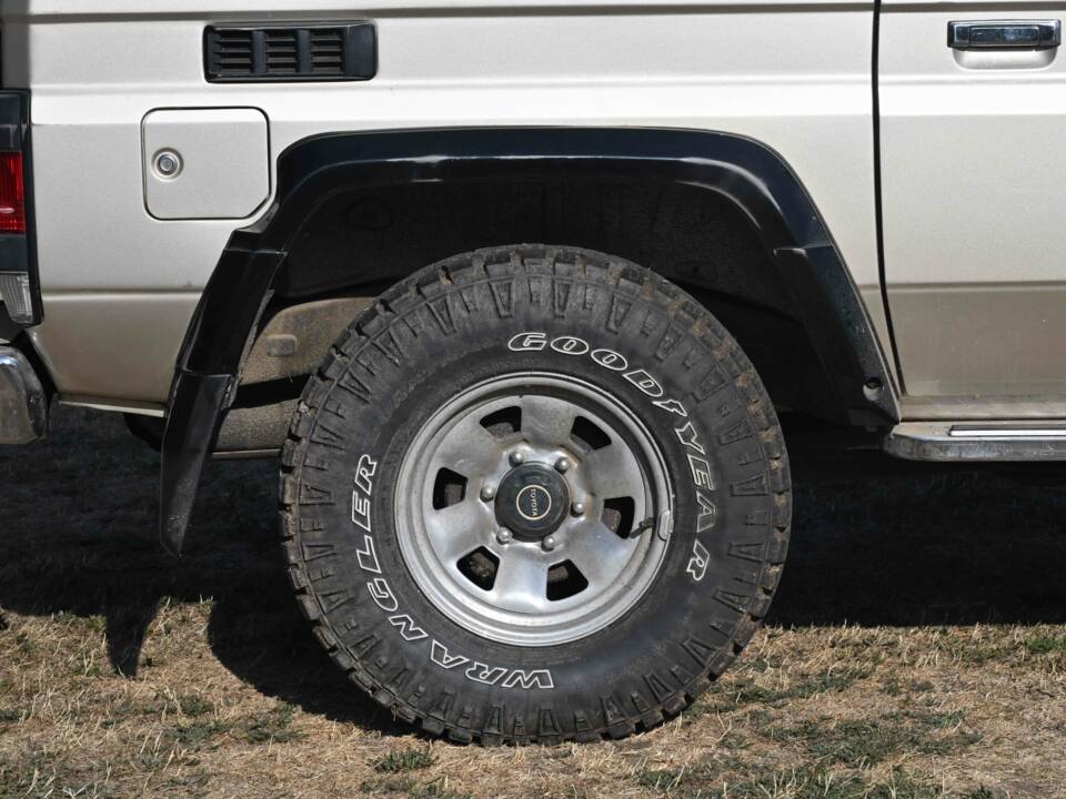 Bild 13/50 von Toyota Landcruiser Turbo LJ 70 (1989)
