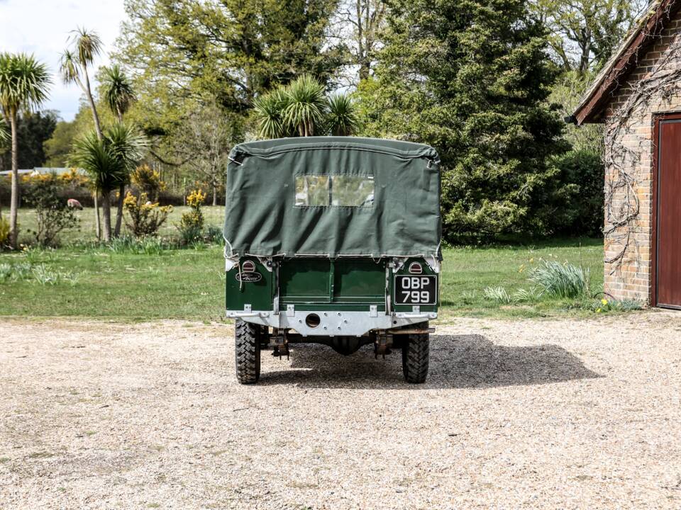 Image 19/34 of Land Rover 86 (1953)