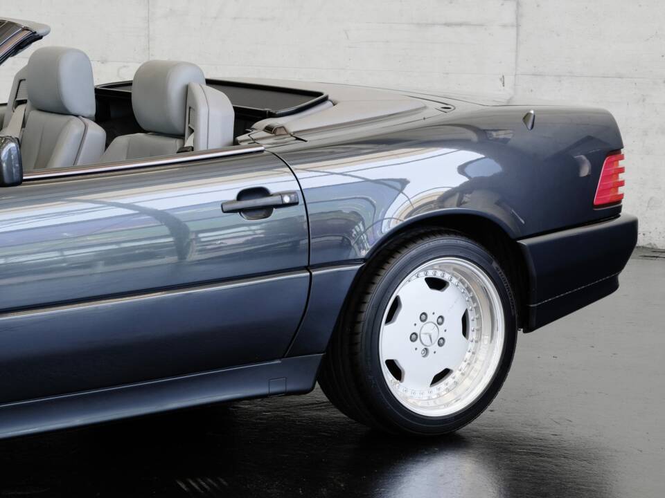 Bild 50/50 von Mercedes-Benz SL 60 AMG (1994)