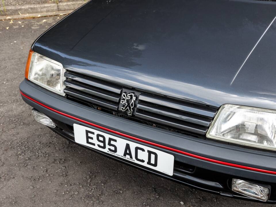 Bild 22/33 von Peugeot 205 GTi 1.9 (1987)