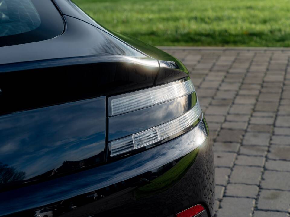 Bild 45/77 von Aston Martin V12 Vantage AMR (2018)