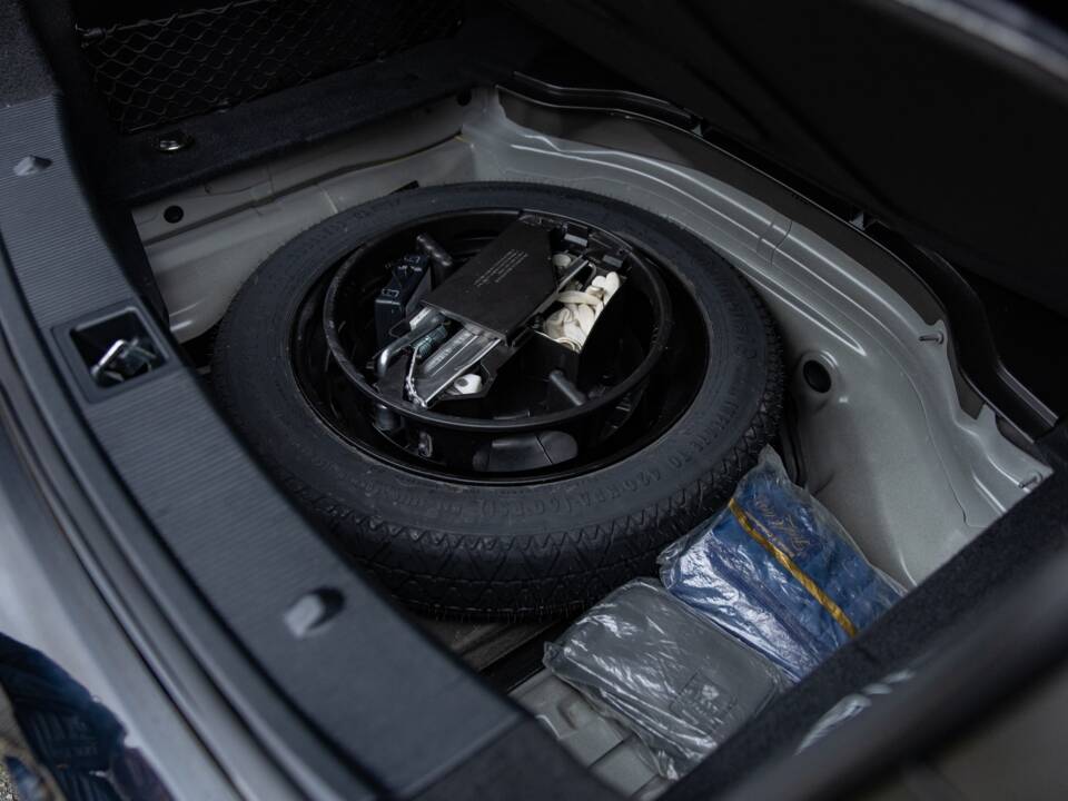 Bild 43/44 von Mercedes-Benz E 500 (2010)