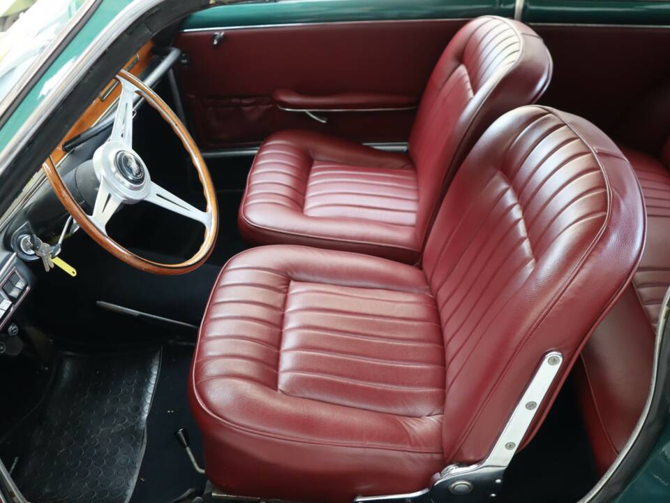 Bild 4/50 von FIAT 1300 Vignale (1965)