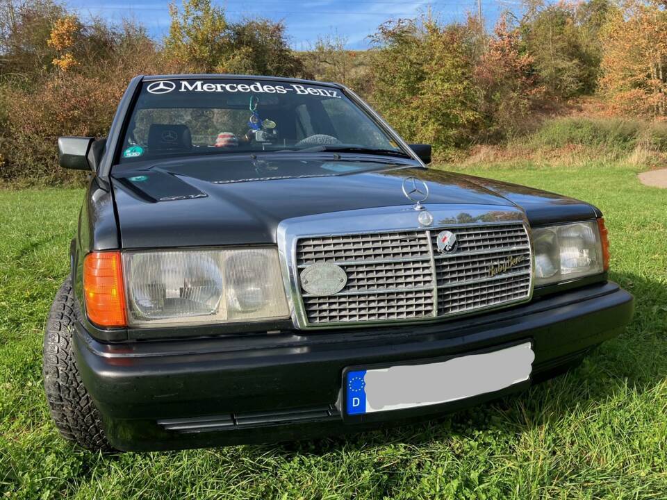 Image 8/36 of Mercedes-Benz 190 E 2.3 DTM &#39;92 (1992)