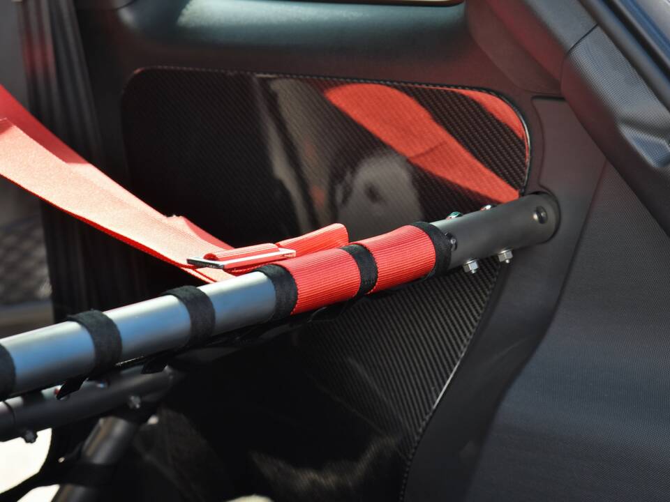 Image 11/21 of Abarth 695 Biposto (2016)