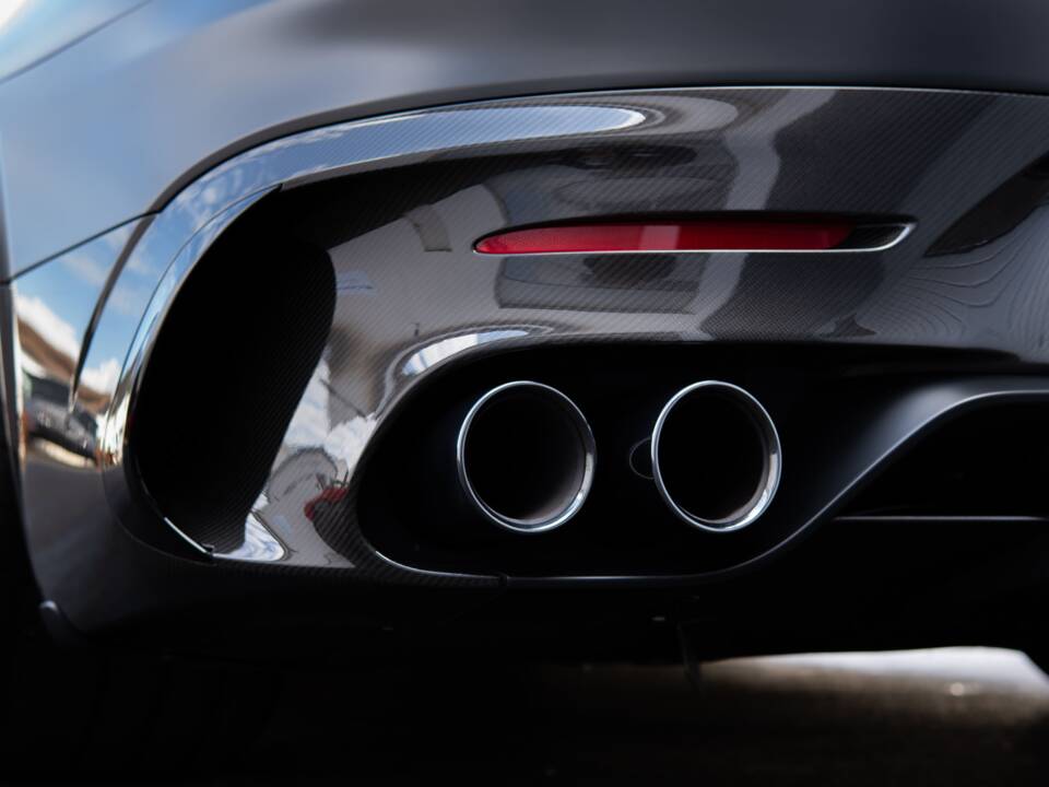 Image 21/37 of Mercedes-AMG GT Black Series (2022)