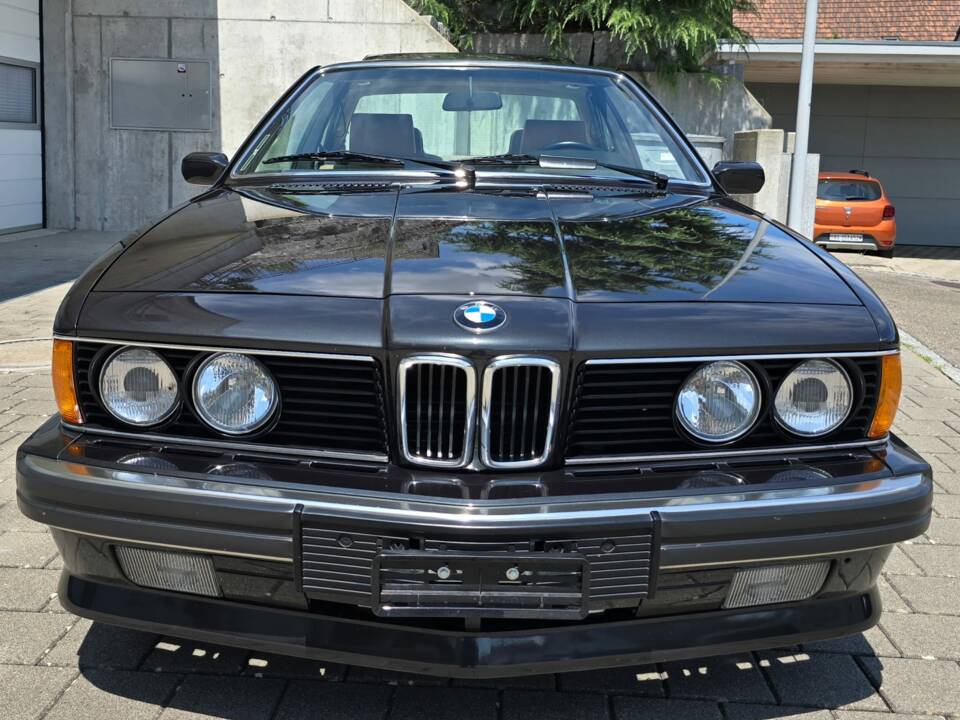 Bild 1/7 von BMW 635 CSi (1987)