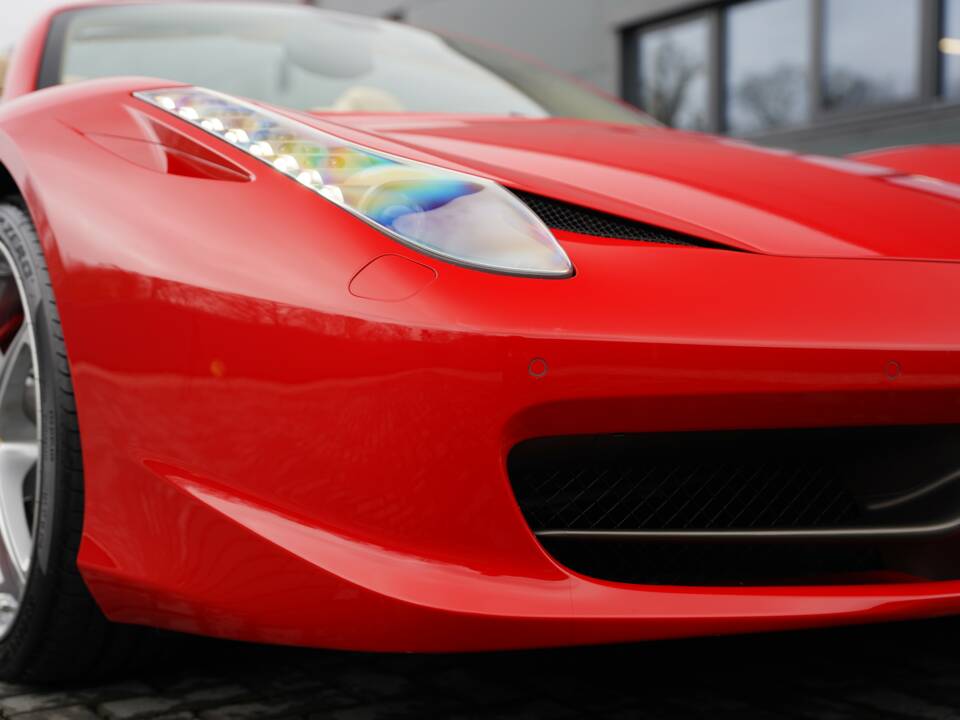 Bild 29/50 von Ferrari 458 Spider (2013)