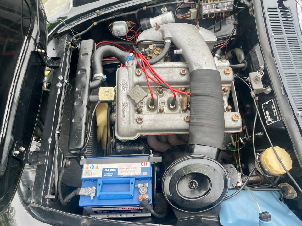 Bild 22/24 von Alfa Romeo 1600 Duetto (1966)