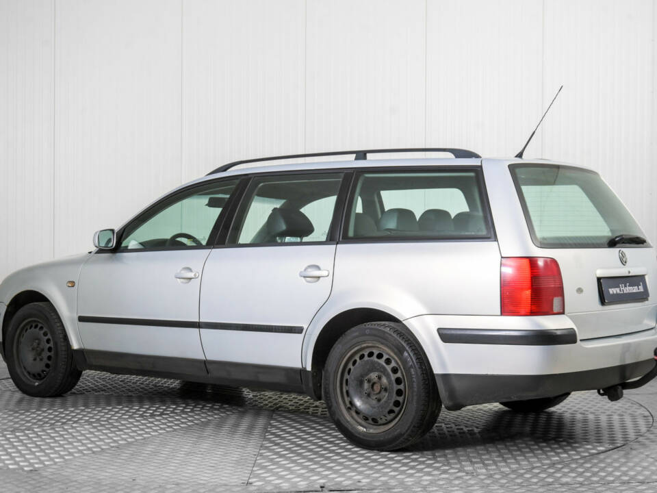 Image 6/14 of Volkswagen Passat Variant 1.9 TDI (1999)