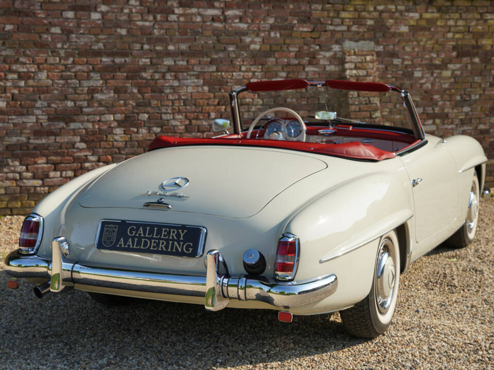 Image 45/50 of Mercedes-Benz 190 SL (1962)