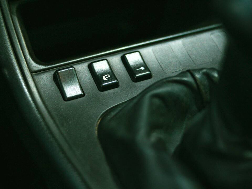Image 33/45 of Porsche 944 S2 (1989)