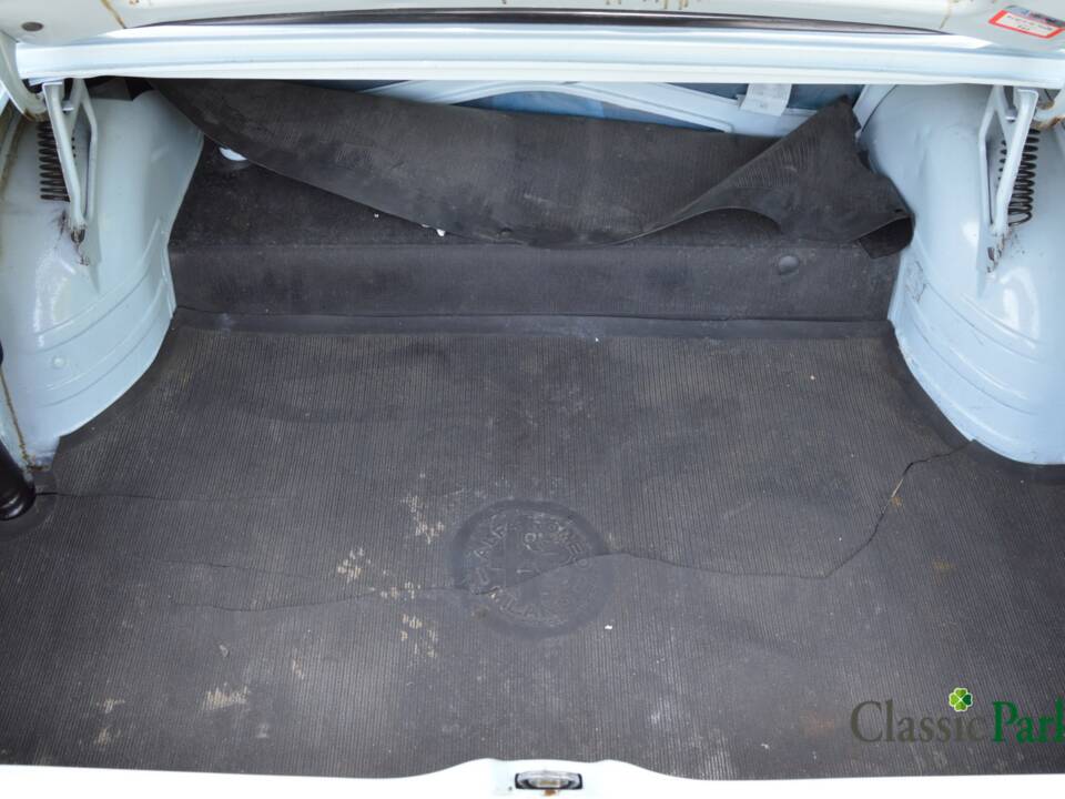 Image 12/50 de Alfa Romeo Giulia 1300 (1967)
