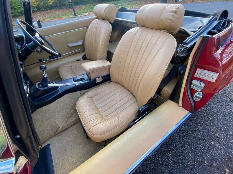 Afbeelding 20/50 van Jaguar E-Type V12 (1973)