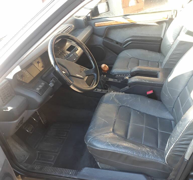 Bild 2/8 von Renault R 25 2.2 (1991)