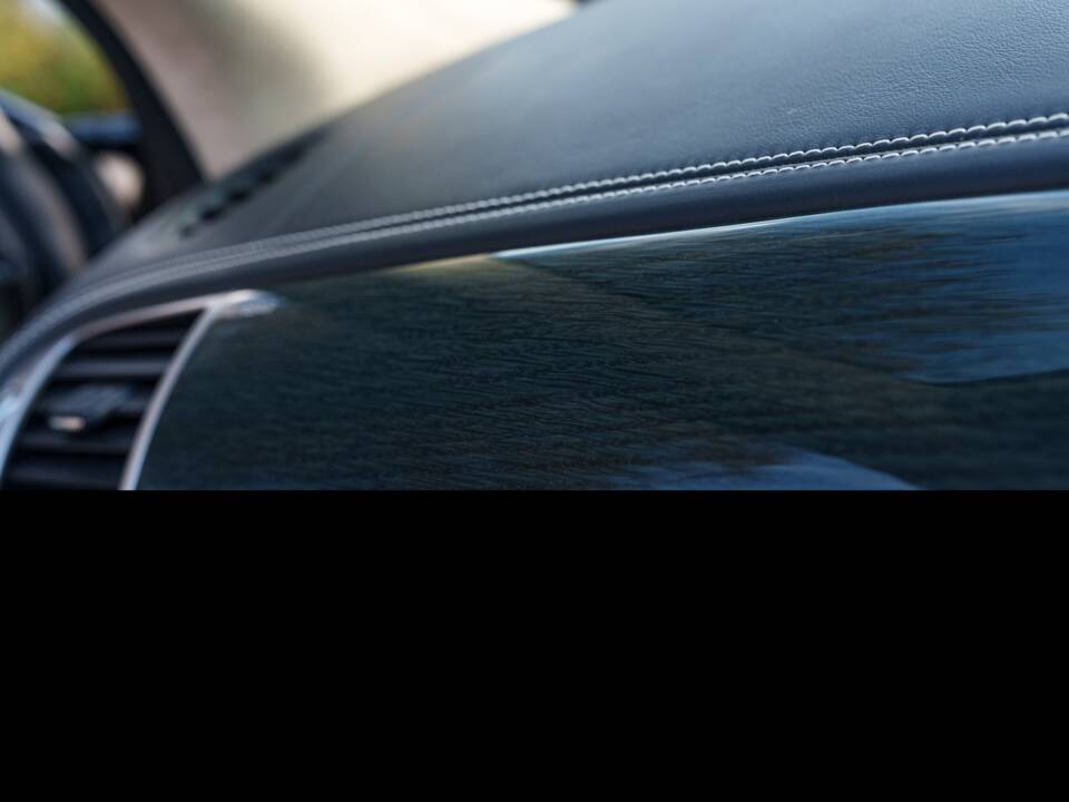 Image 28/30 de Jaguar XKR (2009)