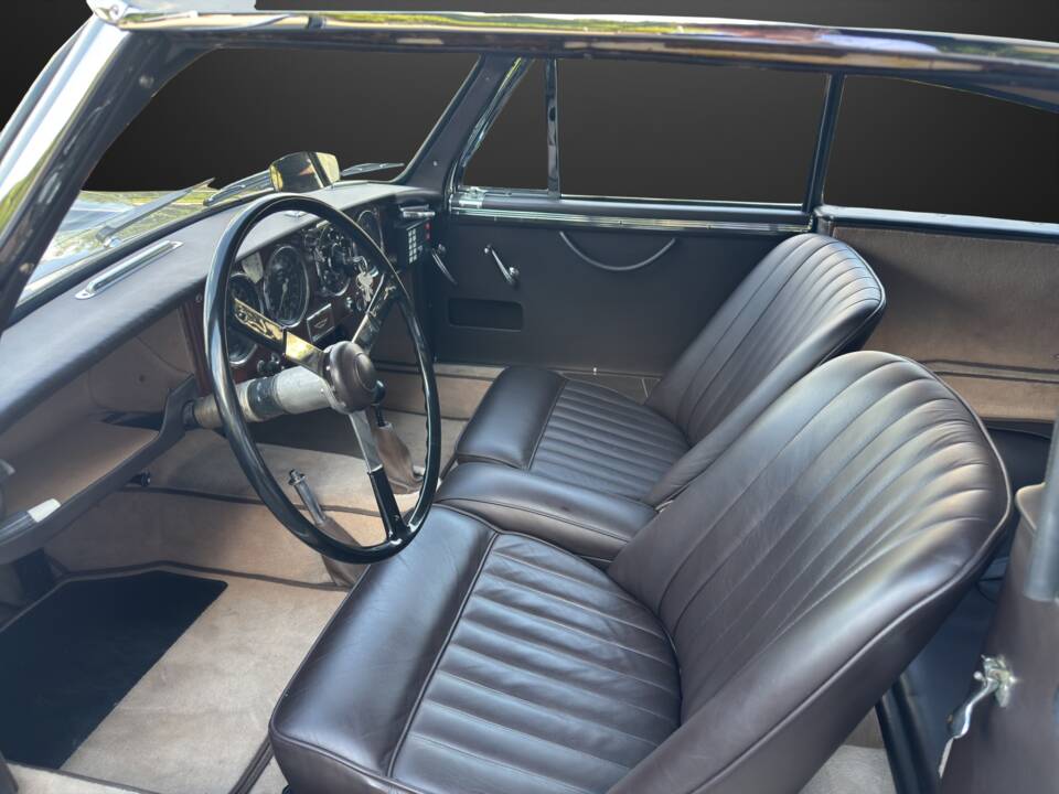 Image 8/19 of Aston Martin DB 2/4 Mk II (1956)
