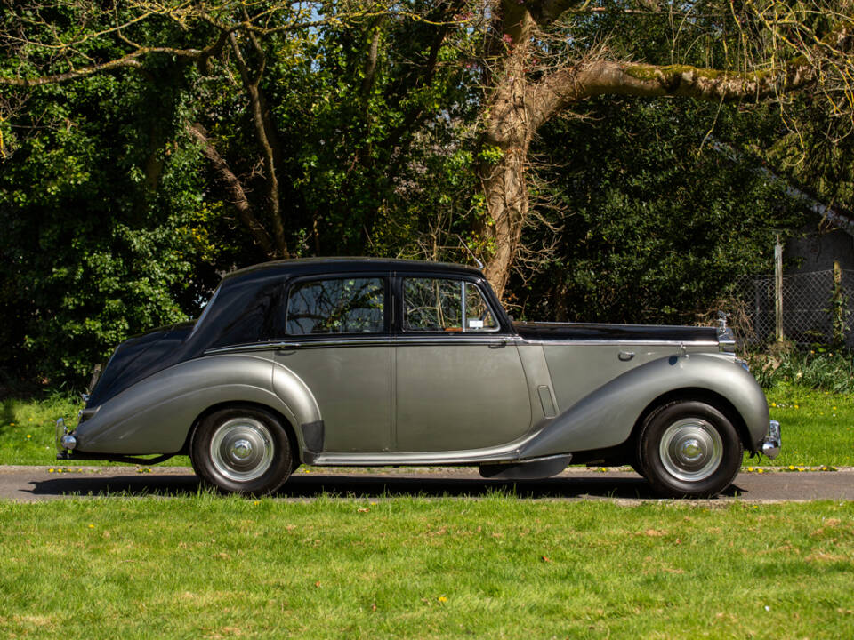 Image 5/38 of Rolls-Royce Silver Dawn (1954)
