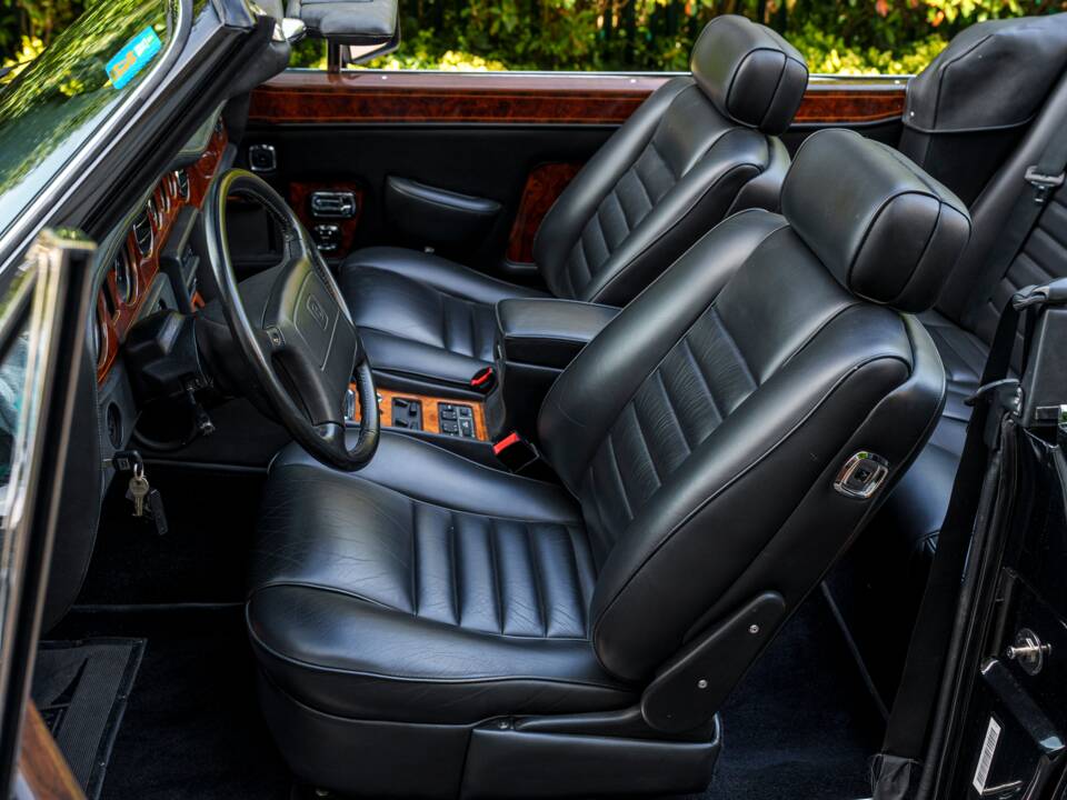 Image 26/32 de Bentley Continental (1993)