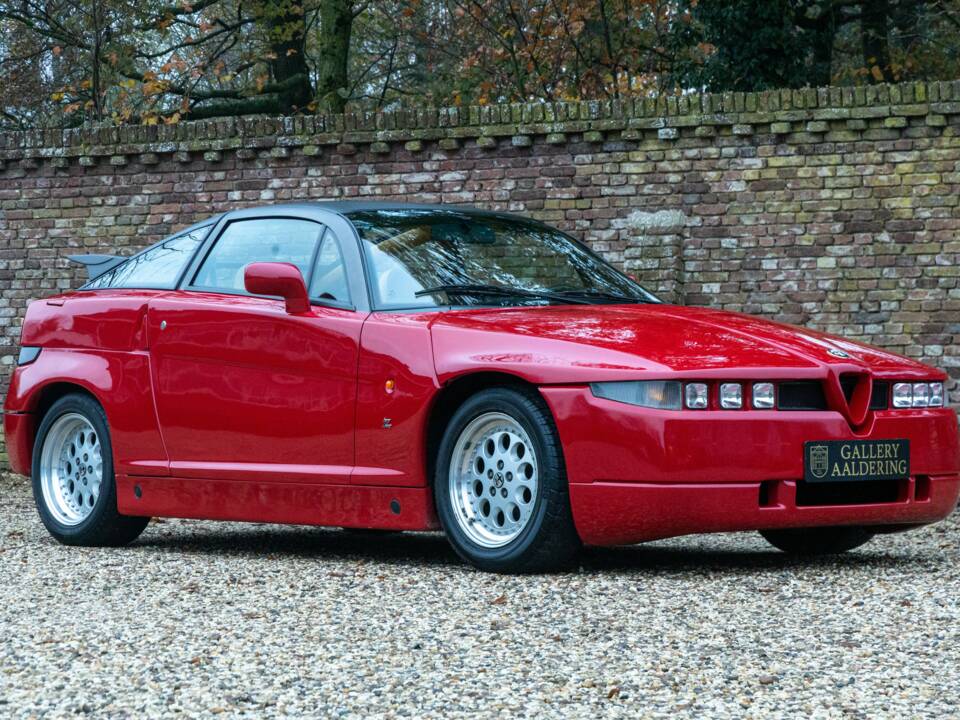Image 43/50 of Alfa Romeo SZ (1991)