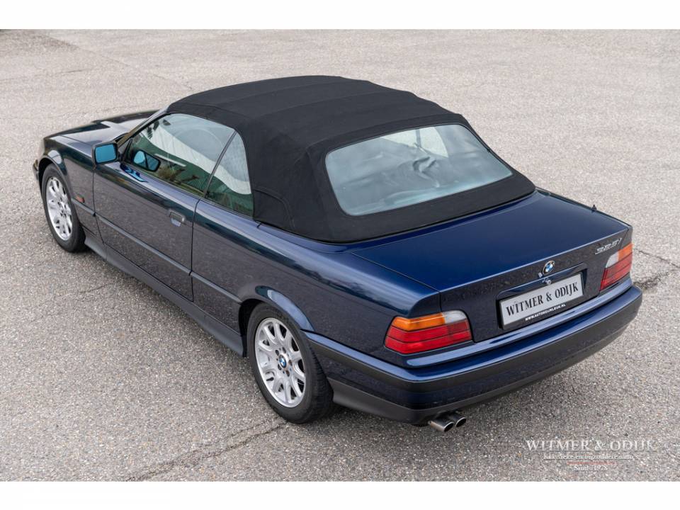 Bild 7/29 von BMW 325i (1993)