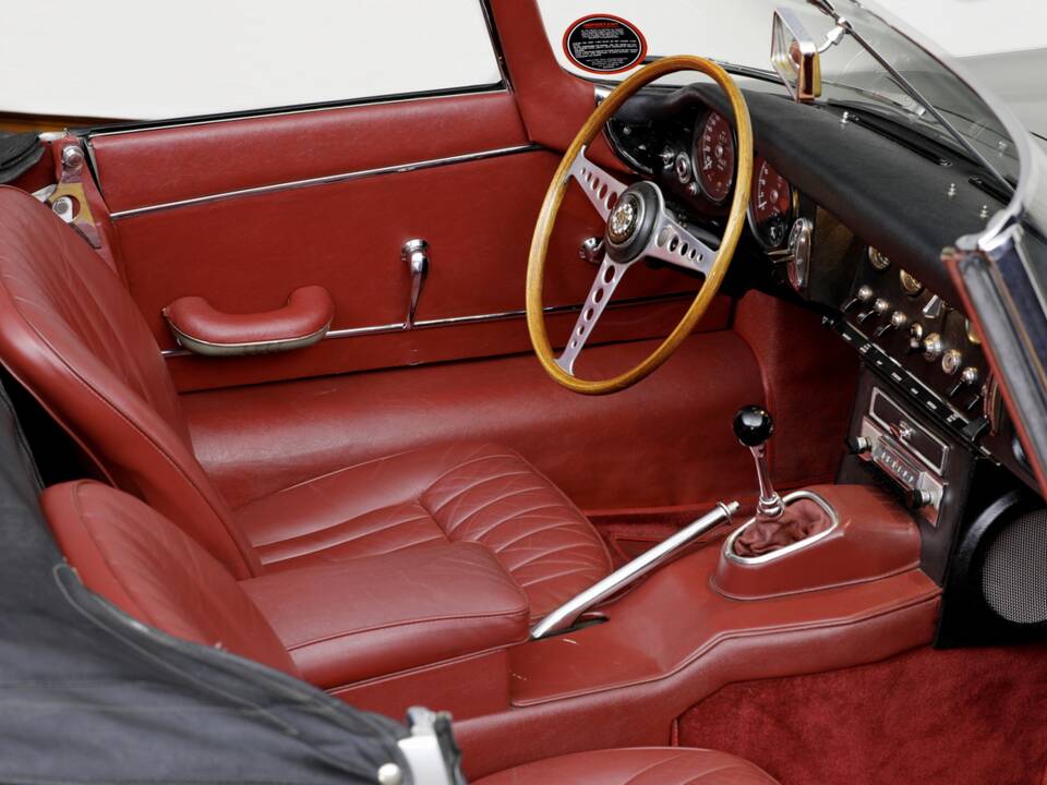 Afbeelding 12/27 van Jaguar E-Type 4.2 (1966)