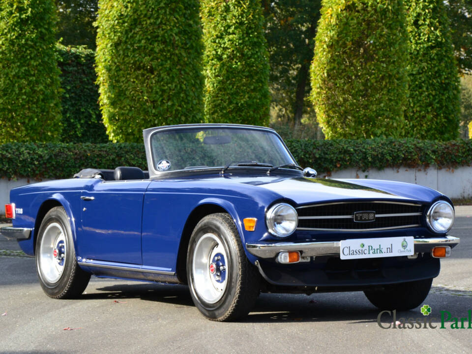Image 4/50 of Triumph TR 6 (1975)
