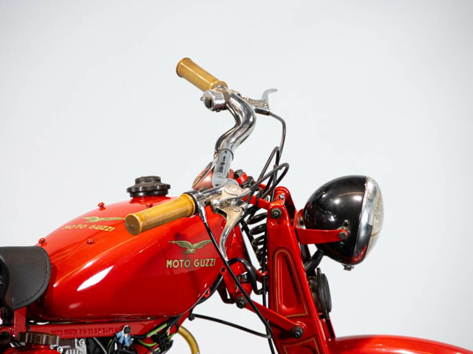 Imagen 29/50 de Moto Guzzi DUMMY (1957)