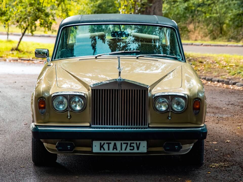Image 6/36 de Rolls-Royce Silver Shadow II (1980)