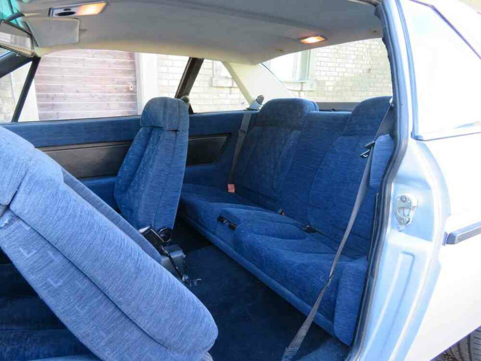 Image 8/18 of Lancia Gamma Coupe 2500 I.E. (1981)