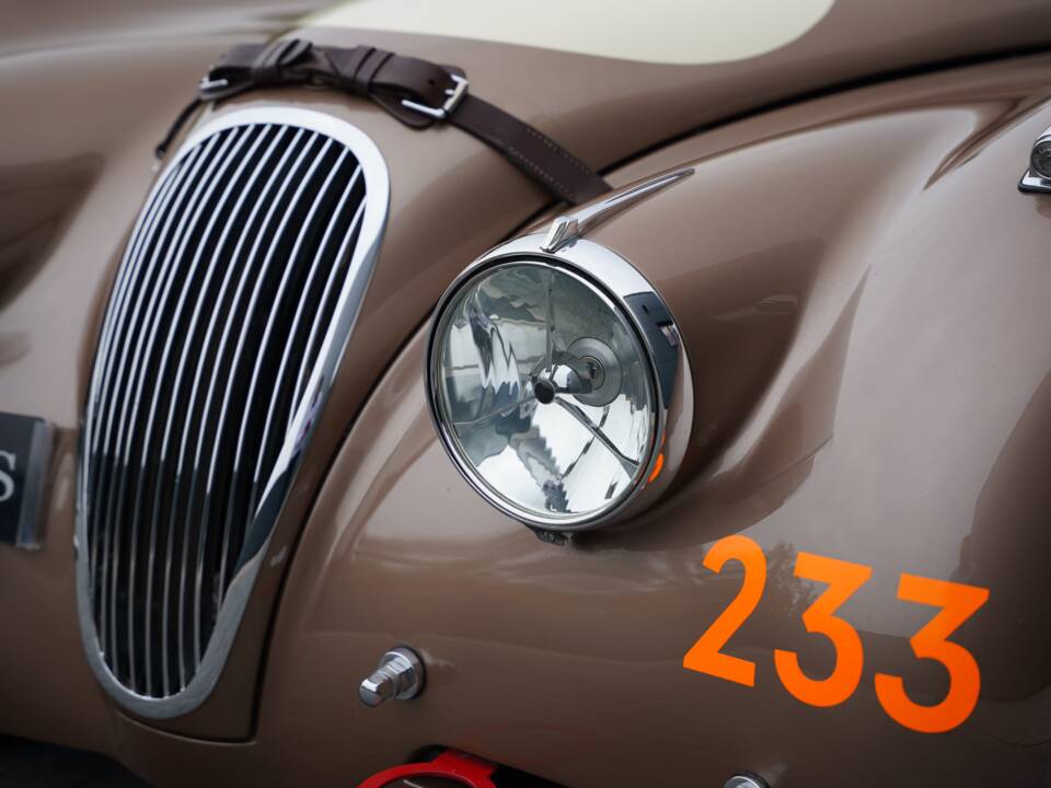 Image 34/50 of Jaguar XK 120 OTS (1950)