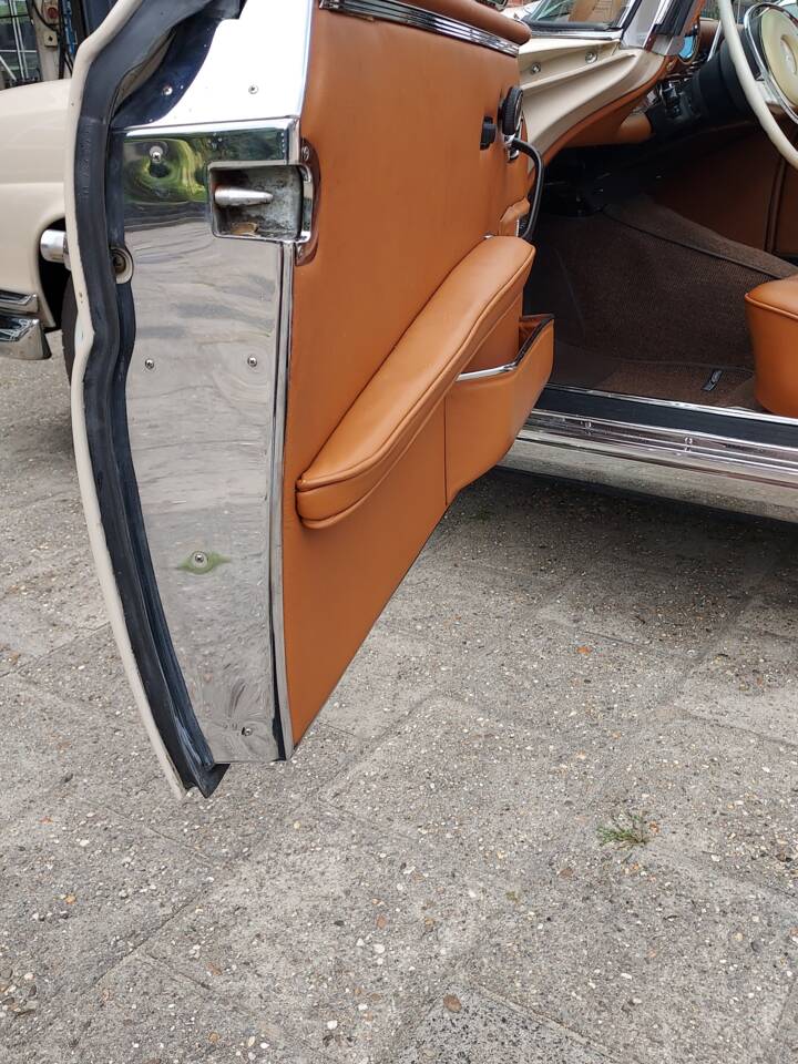 Bild 12/29 von Mercedes-Benz 280 SE (1968)
