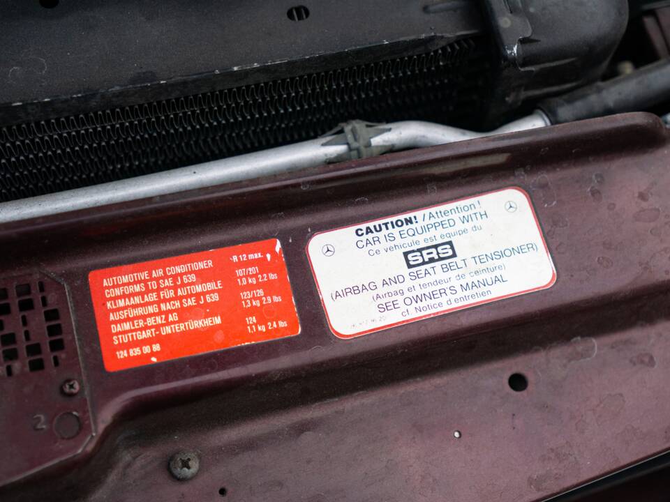 Immagine 13/21 di Mercedes-Benz 560 SL (1988)