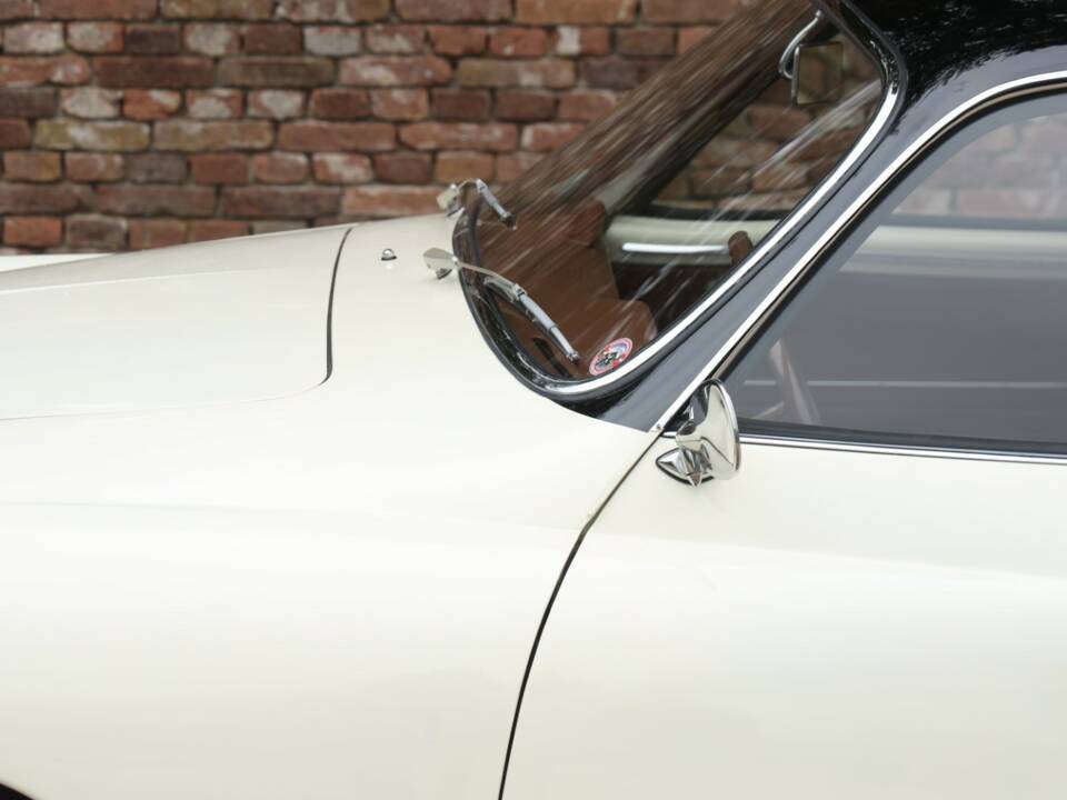 Bild 9/50 von Volkswagen Karmann Ghia 1300 (1966)