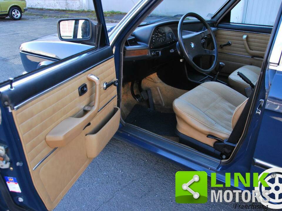 Image 9/10 de BMW 518 (1980)