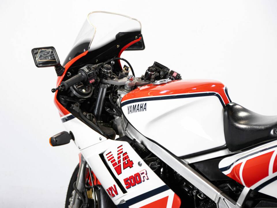 Immagine 19/50 di Yamaha RZV 500 R (1985)