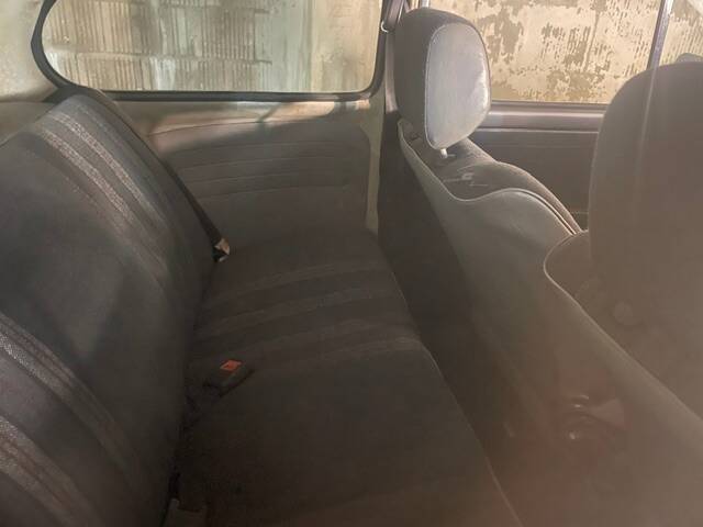 Image 8/12 de Volkswagen Coccinelle 1200 L (1985)