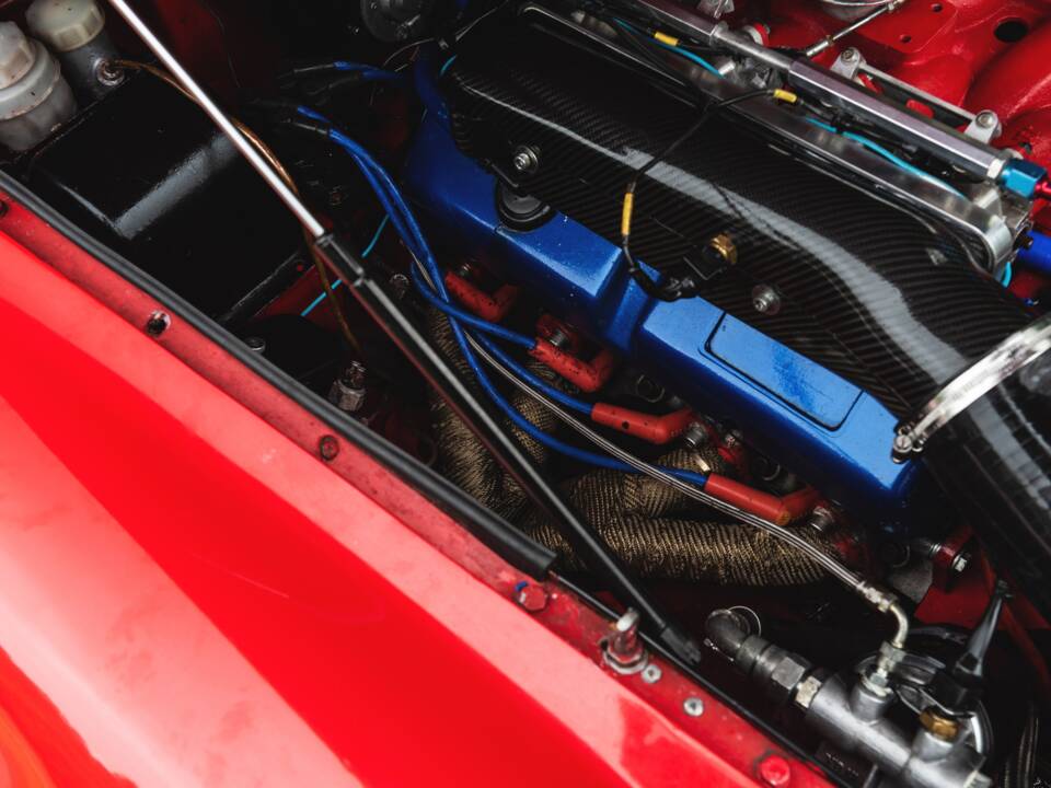 Image 49/50 of MG MGB GT V8 (1977)