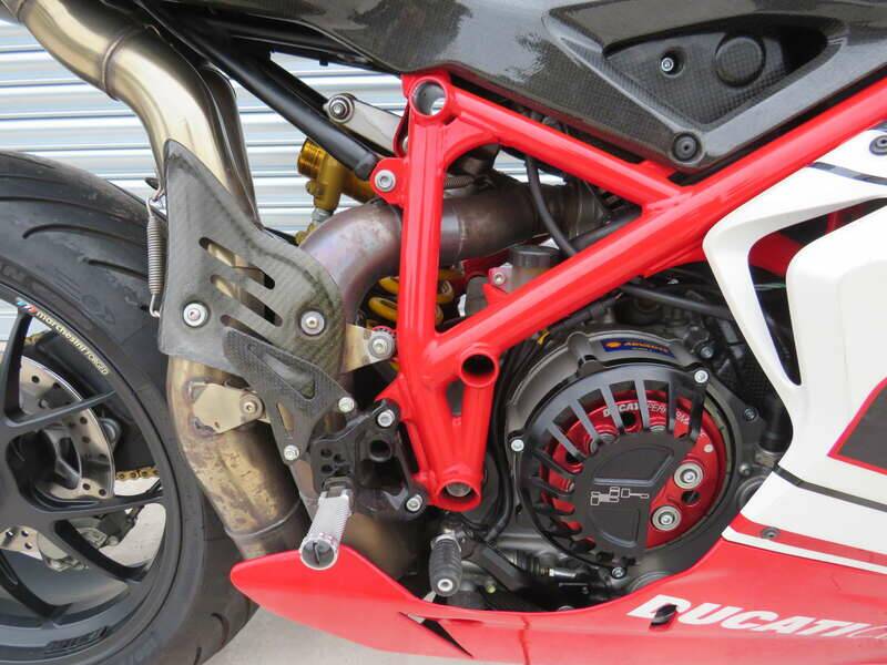 Bild 20/44 von Ducati DUMMY (2010)