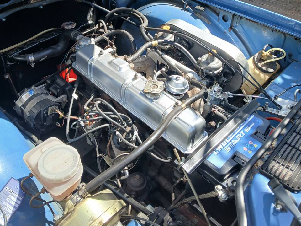 Image 32/51 of Triumph TR 6 (1975)