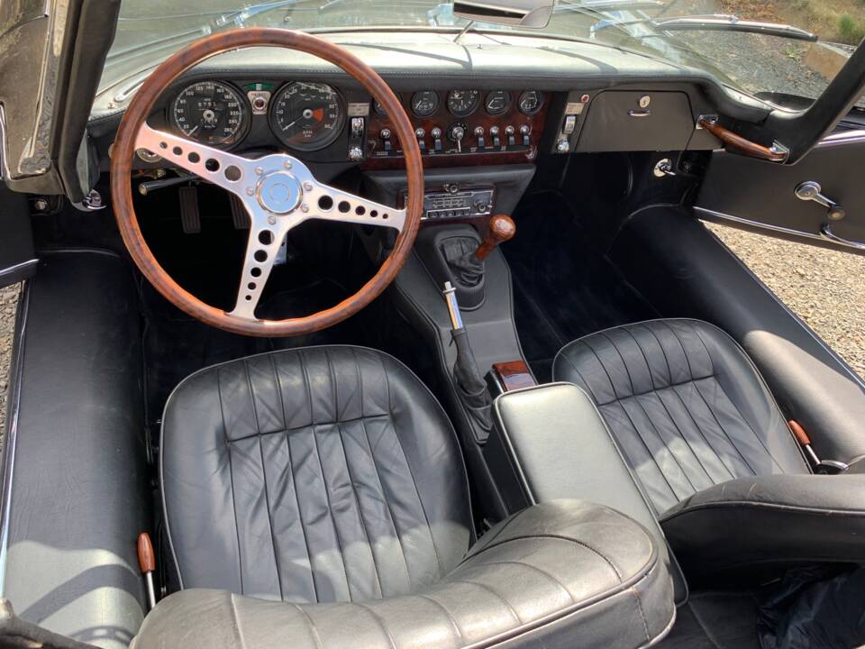 Imagen 2/10 de Jaguar E-Type (1968)