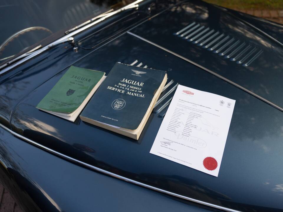Image 23/50 de Jaguar Mk II 3.8 (1966)