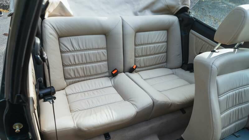 Image 14/50 of Volkswagen Golf Mk I GTI 1.8 (1991)