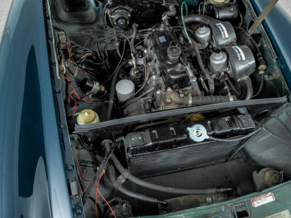 Imagen 34/50 de MG MGB GT (1972)