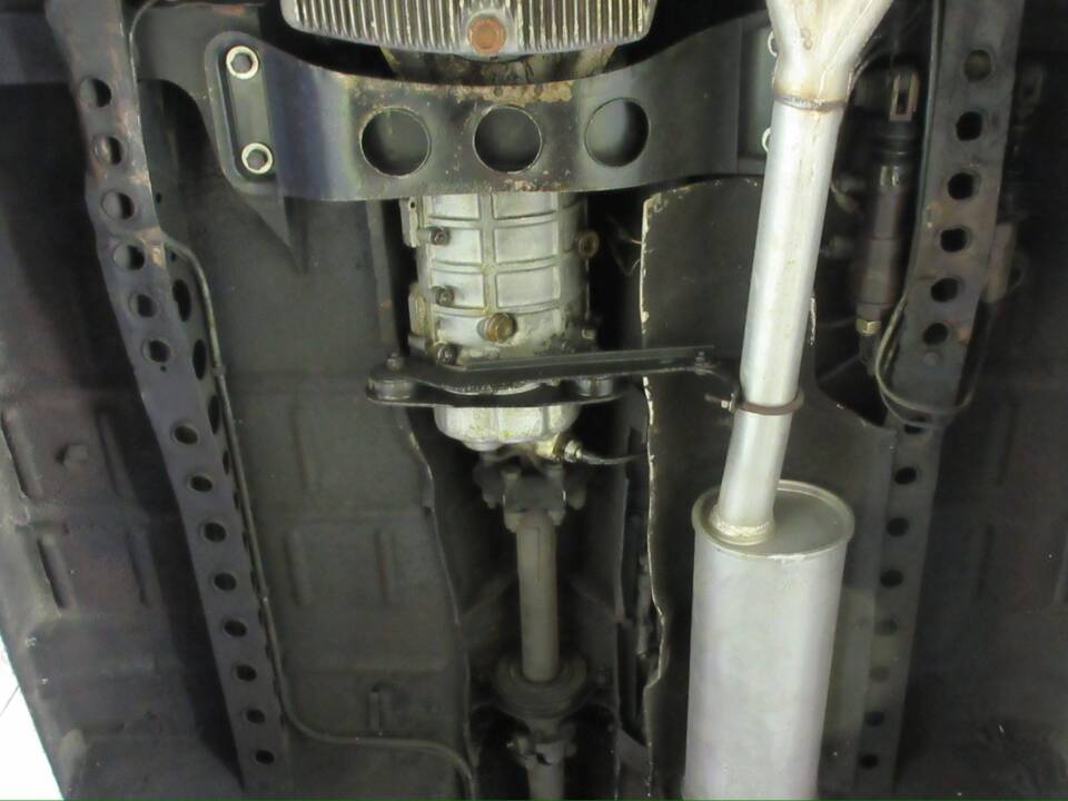 Bild 37/37 von Alfa Romeo 2600 Spider (1966)